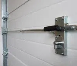 Providence Locksmith Service Providence, RI 401-424-9526 - 6a-Garage-Door-Locks